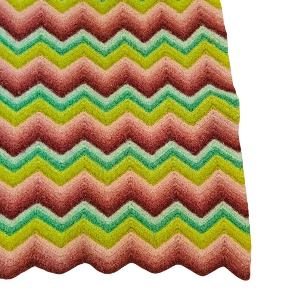 Vintage 70s Zigzag Wool Lap‎ Blanket Soft Avocado Green Brown 33x63 Grannycore